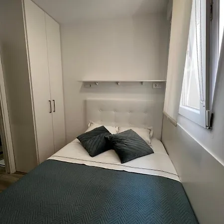 Aparthotel White